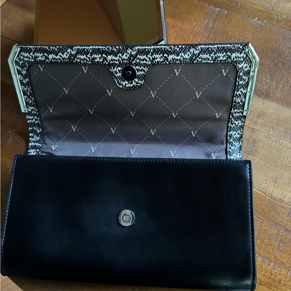 Vince Camuto Black Lula clutch ( Like New ) - Picture 3 of 8